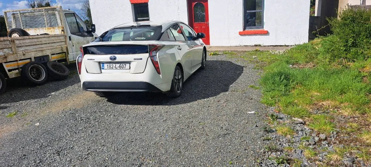 Toyota Prius Read full ad (for spares or repair) - Image 3