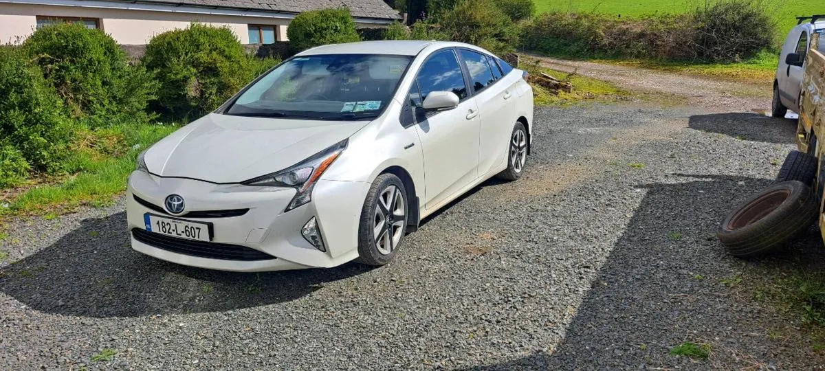 Toyota Prius Read full ad (for spares or repair) - Image 1