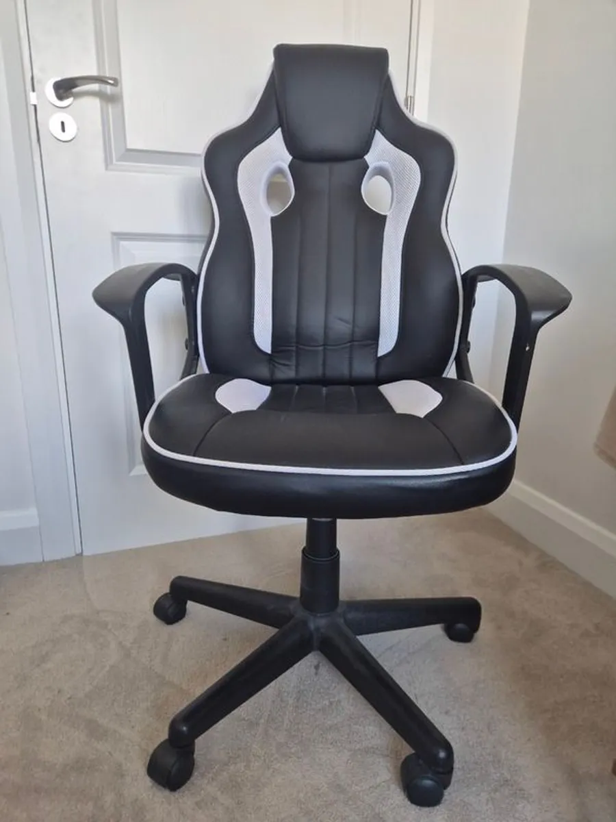 Office & Gaming Chair - Image 1