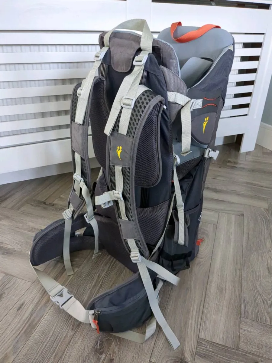 Littlelife Cross Country S4 hiking child carrier - Image 1