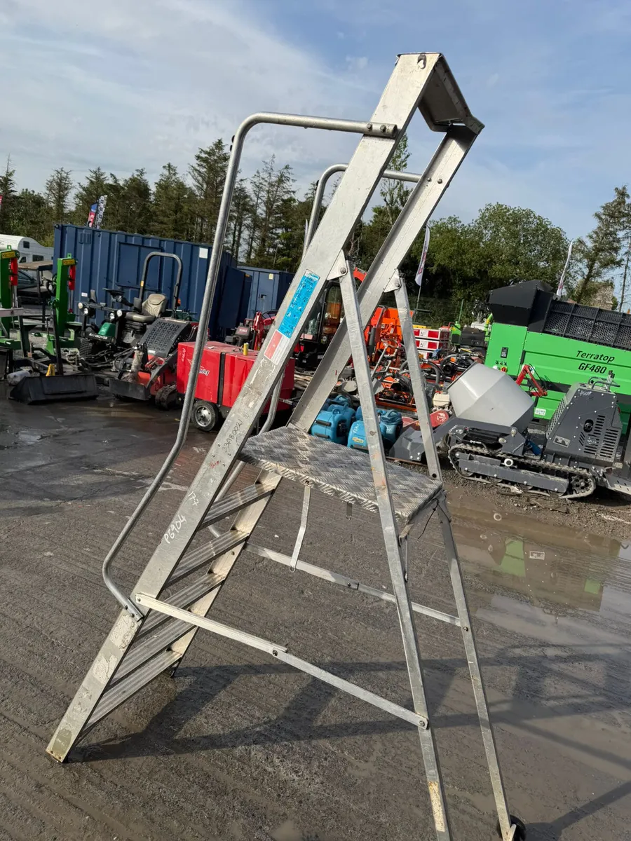Aluminium Step Ladder 5 Tread - Image 4