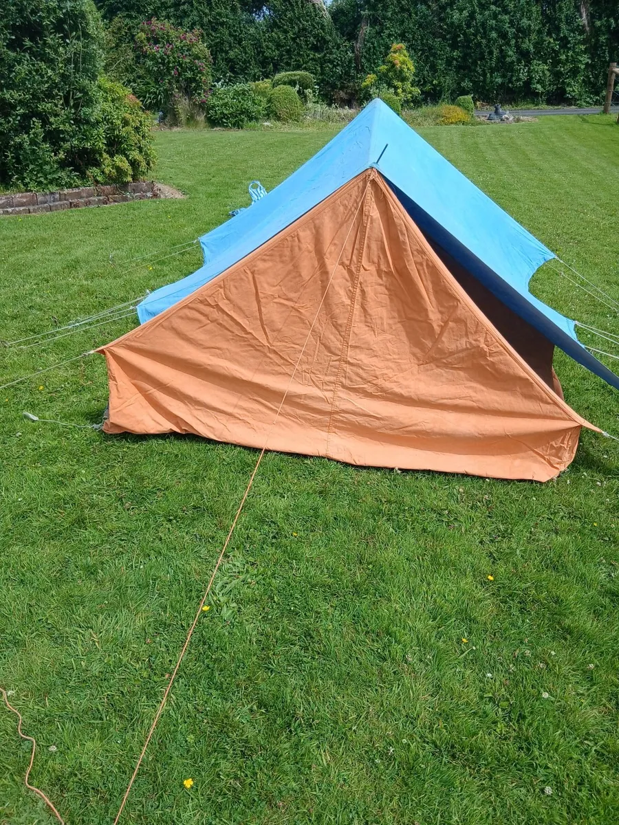 Four Berth Tent - Image 4