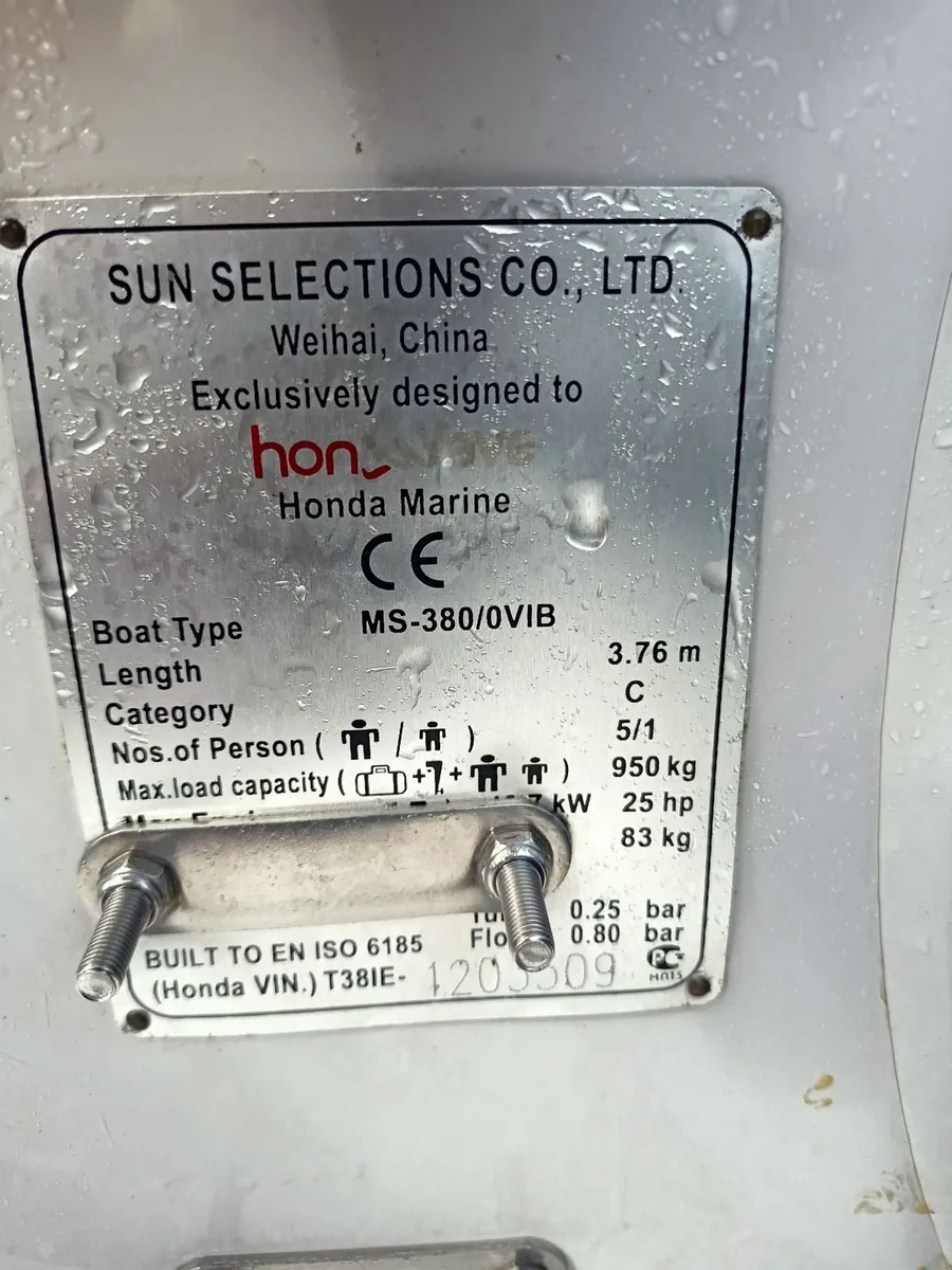 Honwave T38IE 3.8m inflatable boat - Image 3