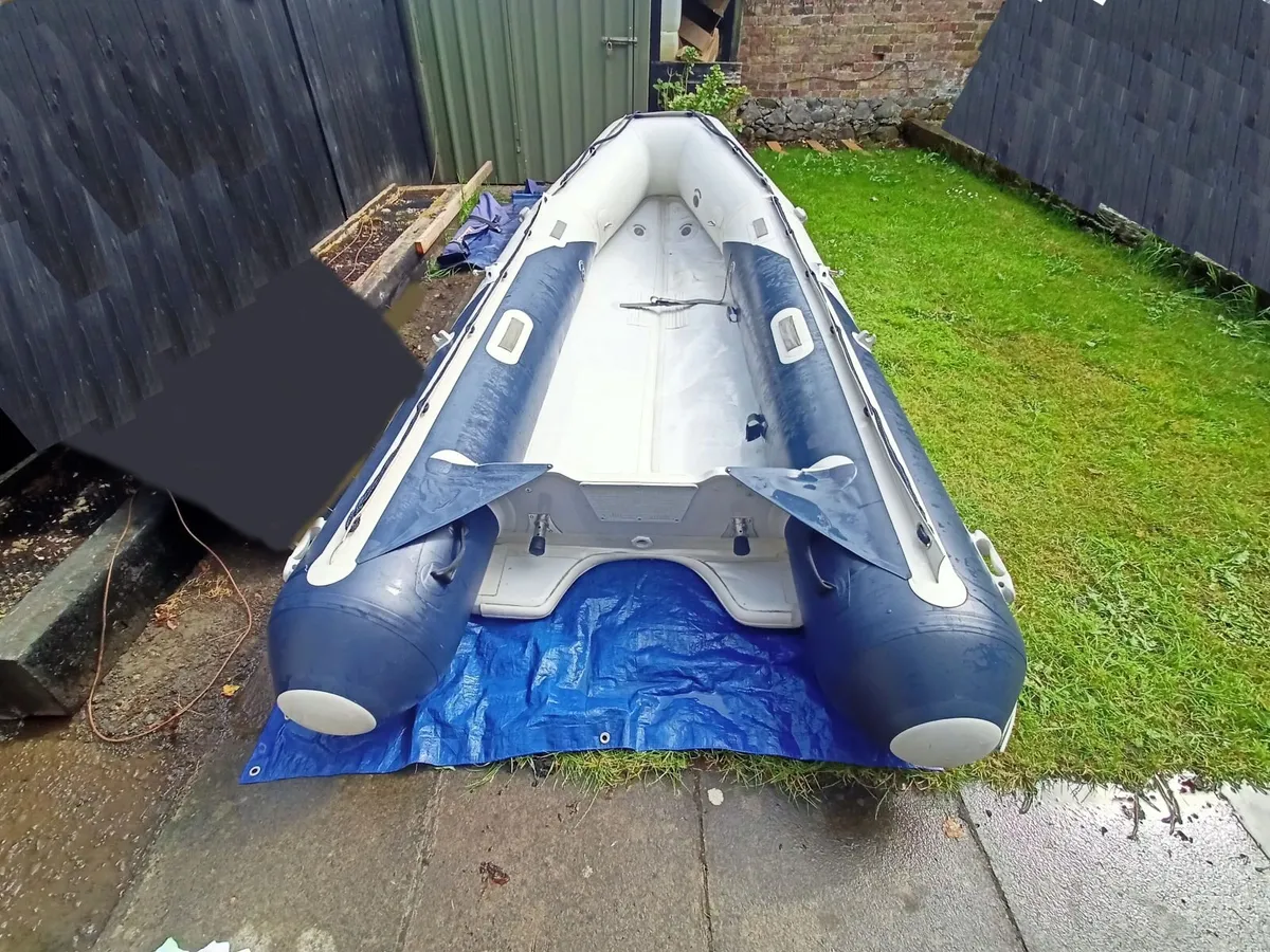 Honwave T38IE 3.8m inflatable boat V-keel - Image 2