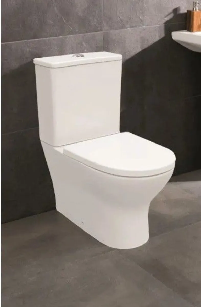 White Fully Skirted Close Coupled Toilet-BRAND NEW