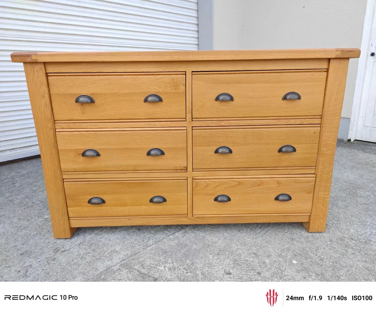 Oak Chest of Drawers - Image 1