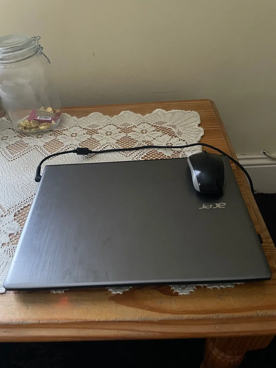 acer Laptop - Image 2