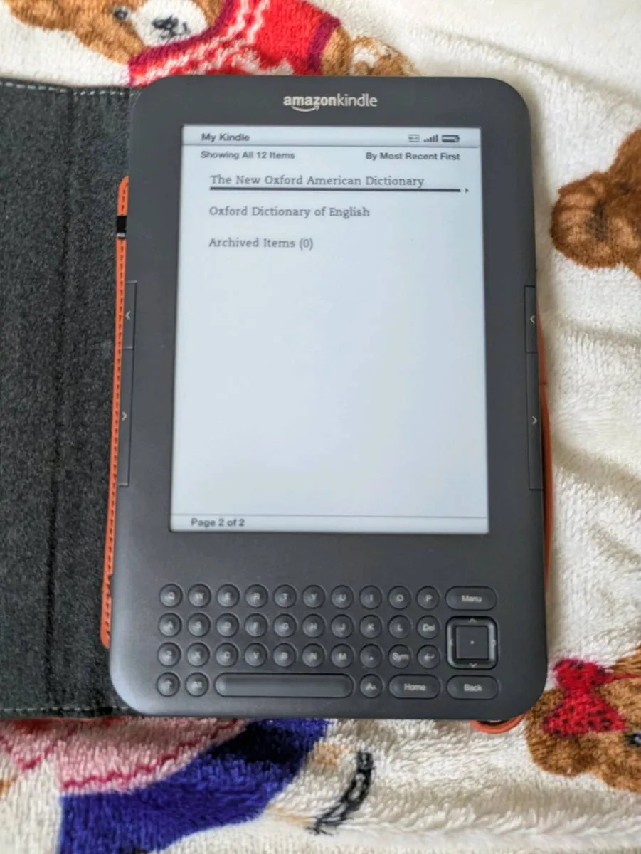 Kindle 3rd Gen with Keyboard - Image 2