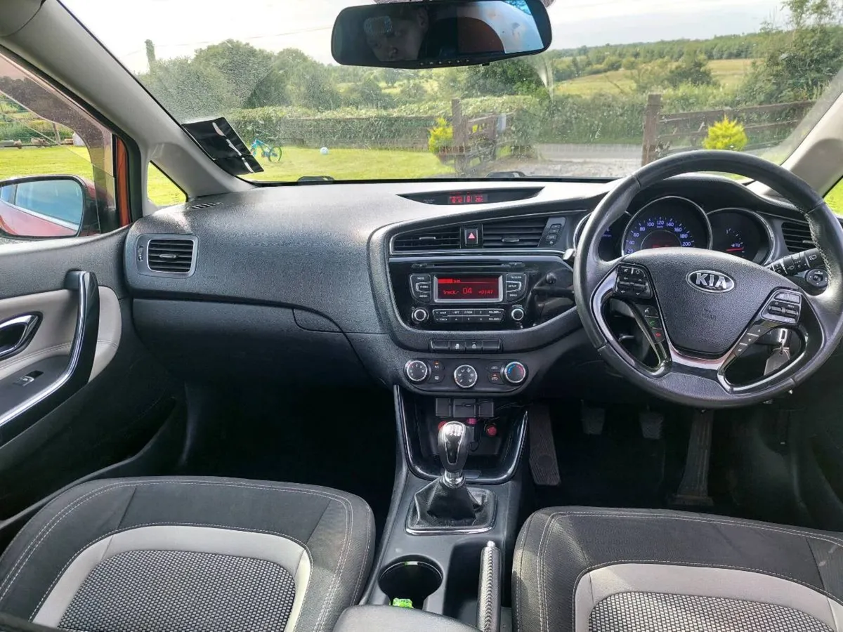 Kia ceed sportswagon - Image 4