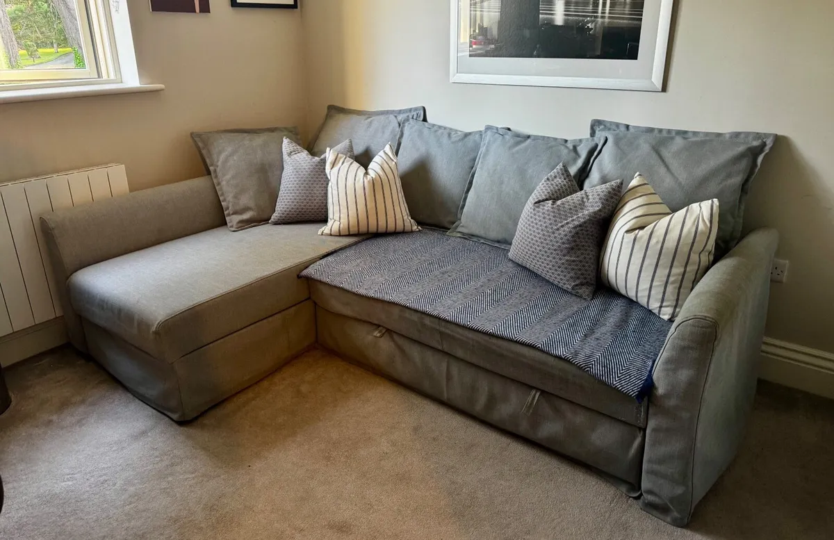 L/shaped 3 Seater Sofa Bed - Image 1
