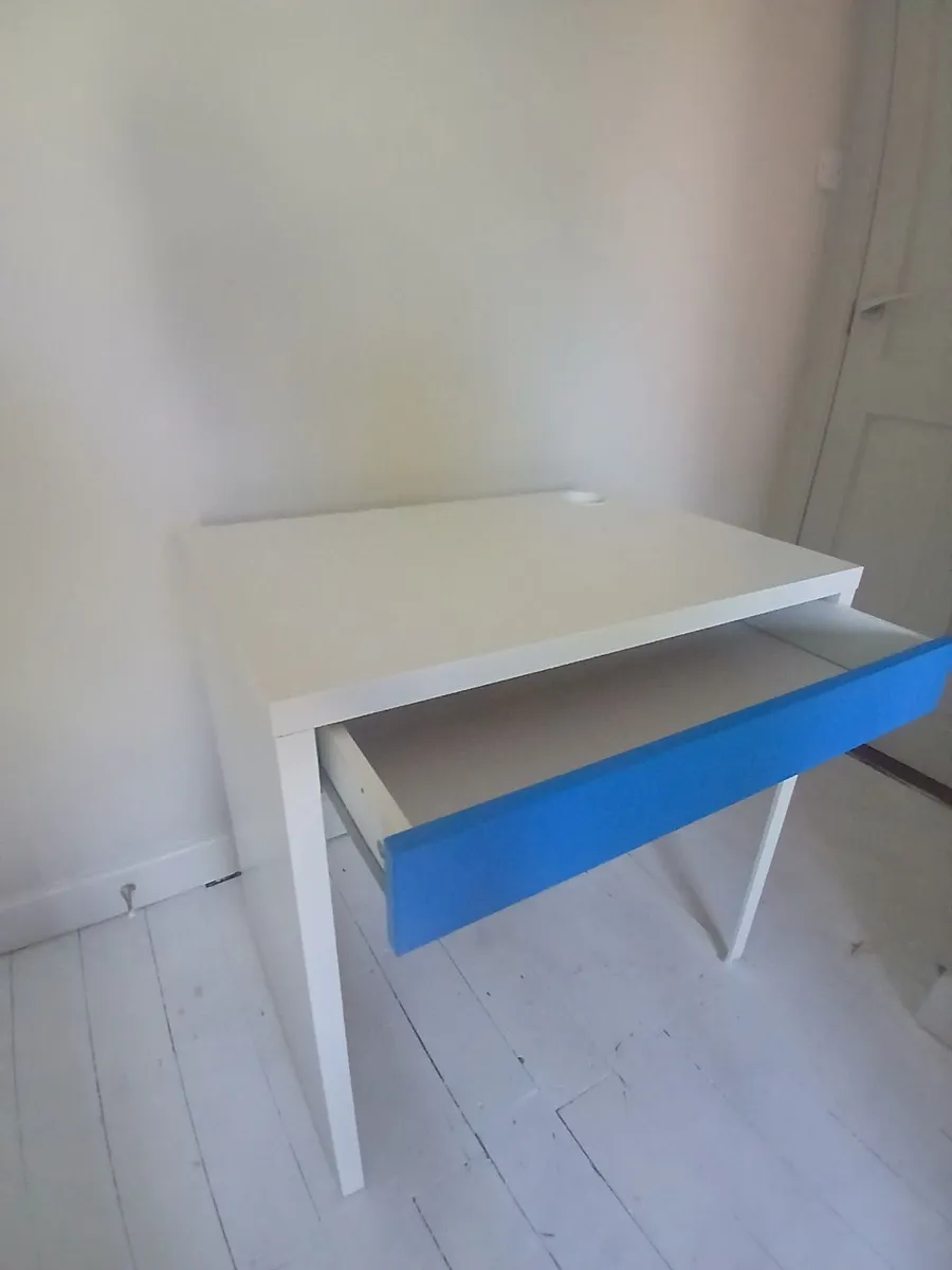 Student desk - Image 2