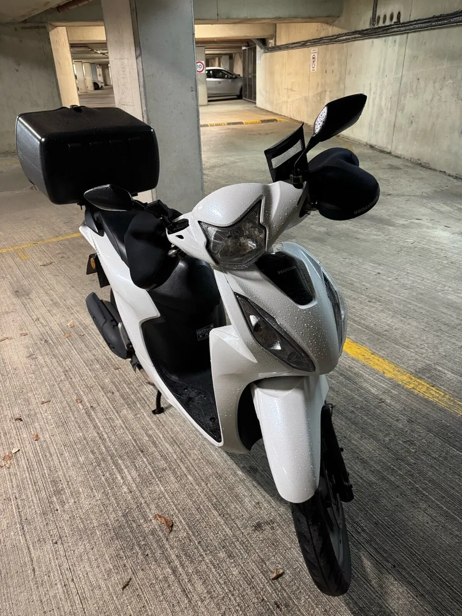 HONDA VISION 109cc - Image 1