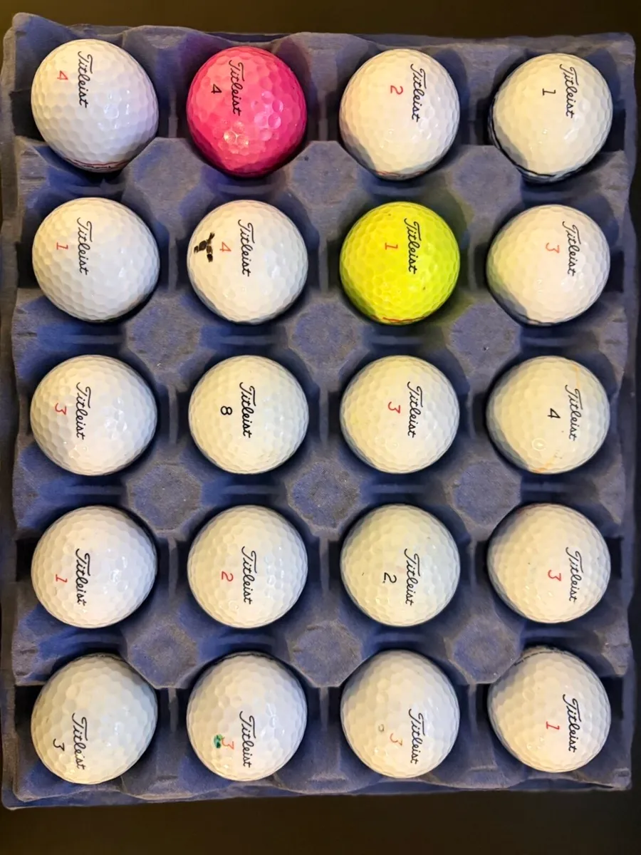 Golf balls - Image 1