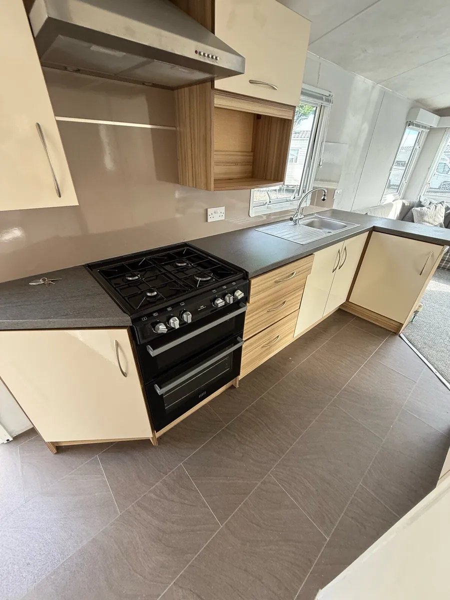 Willerby Rio 36-12 Full winter pack TPS caravans - Image 4