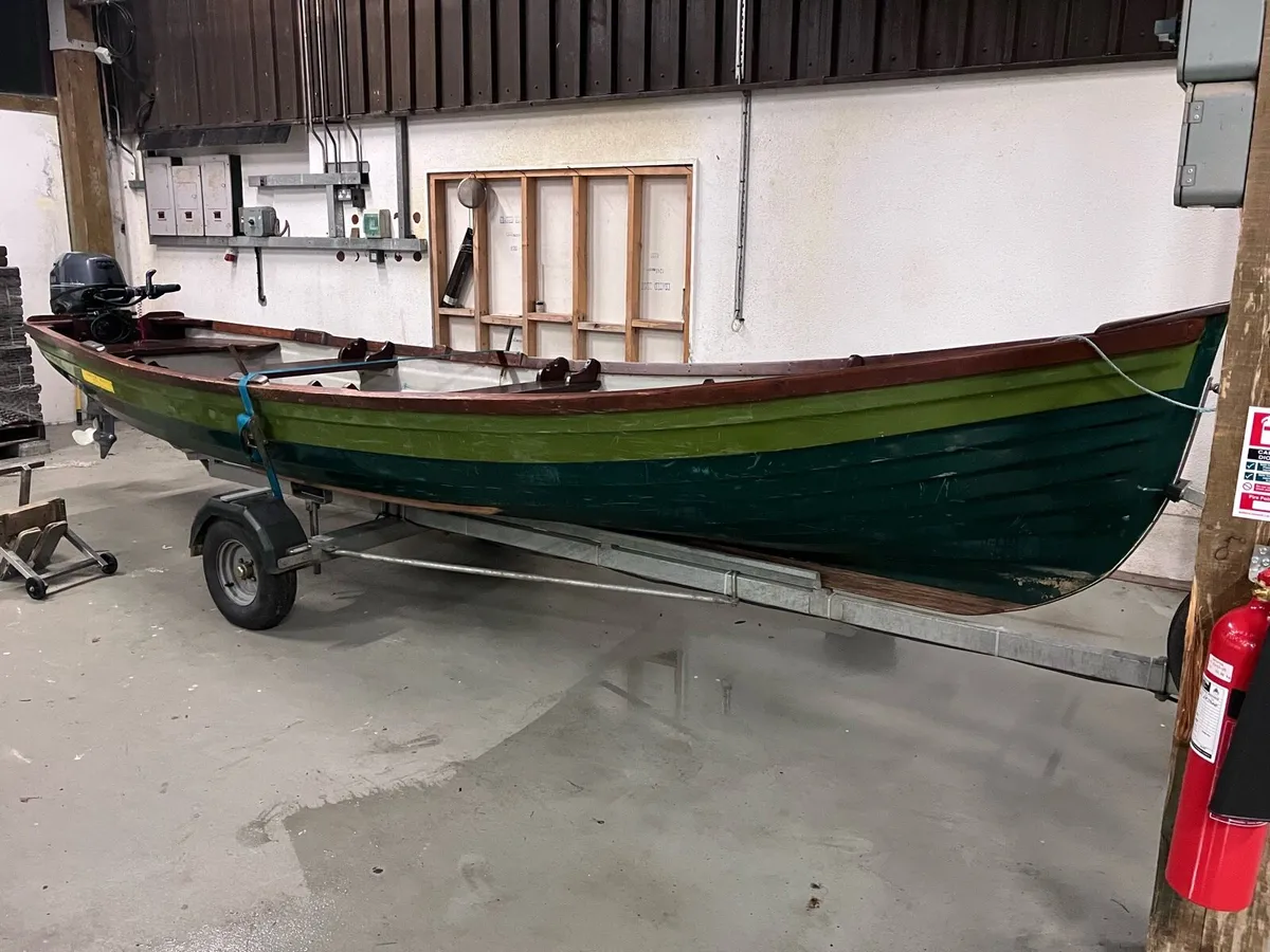19ft Lake Boat Anglers Fancy - Image 1