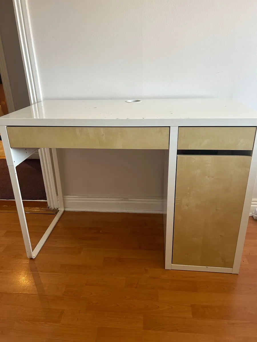 Desk - Image 1
