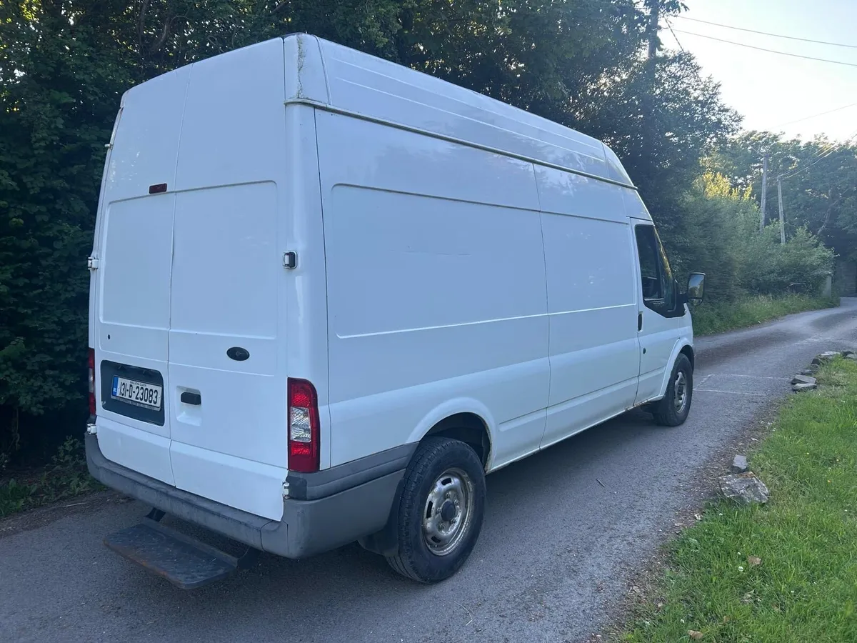 Ford Transit - Image 4