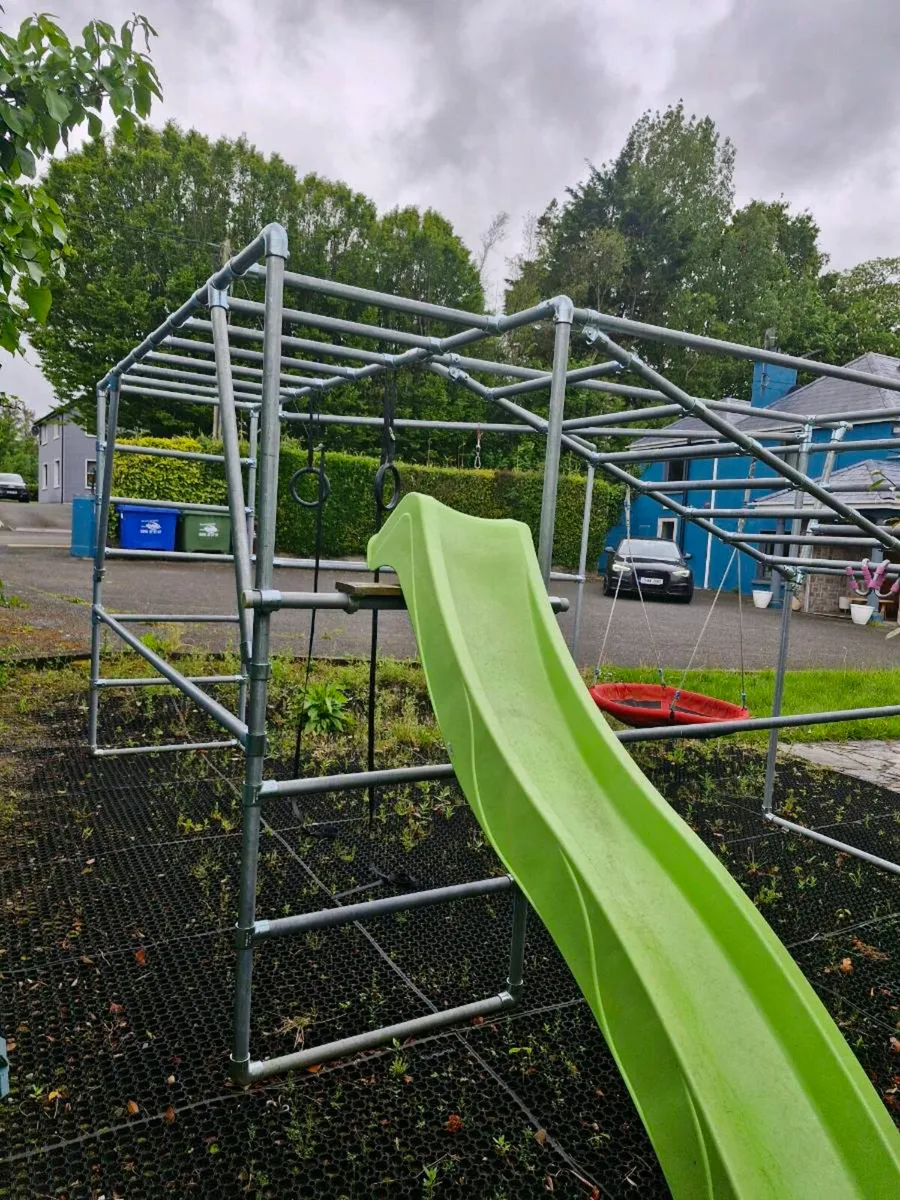 Steel Climbing Frame - Image 3