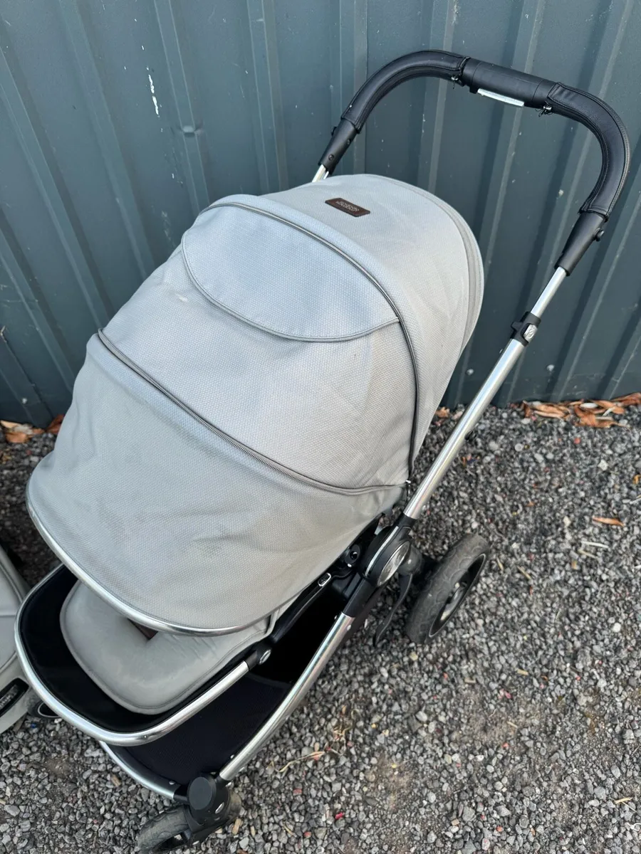 Mamas & papas buggy - Image 3