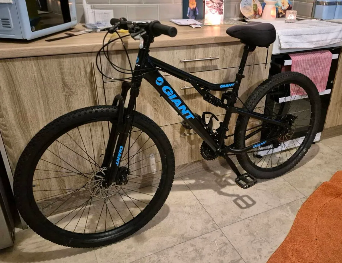 ADULTS GIANT FULL SUSPENSION MOUNTAIN BIKE DUAL - Image 1