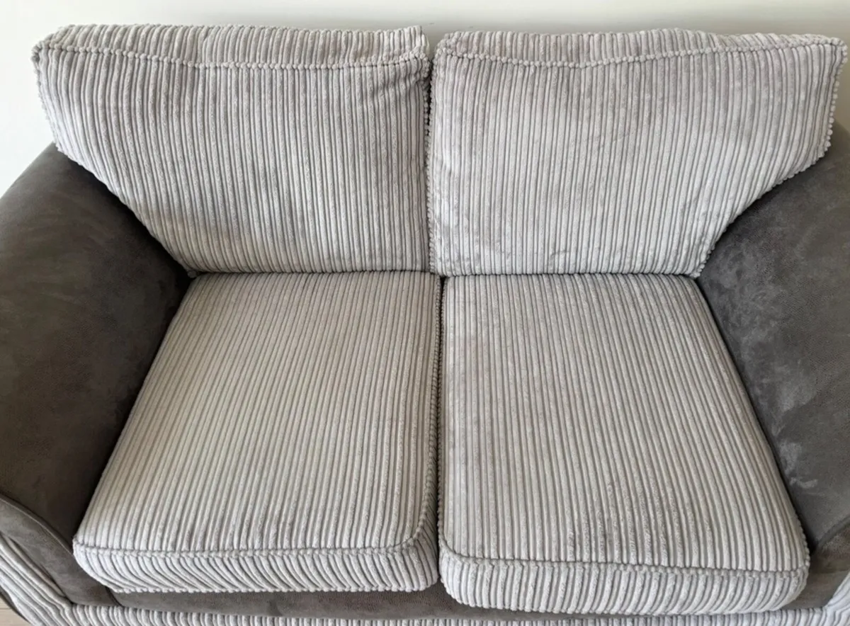 2 Seater Couch - Image 3