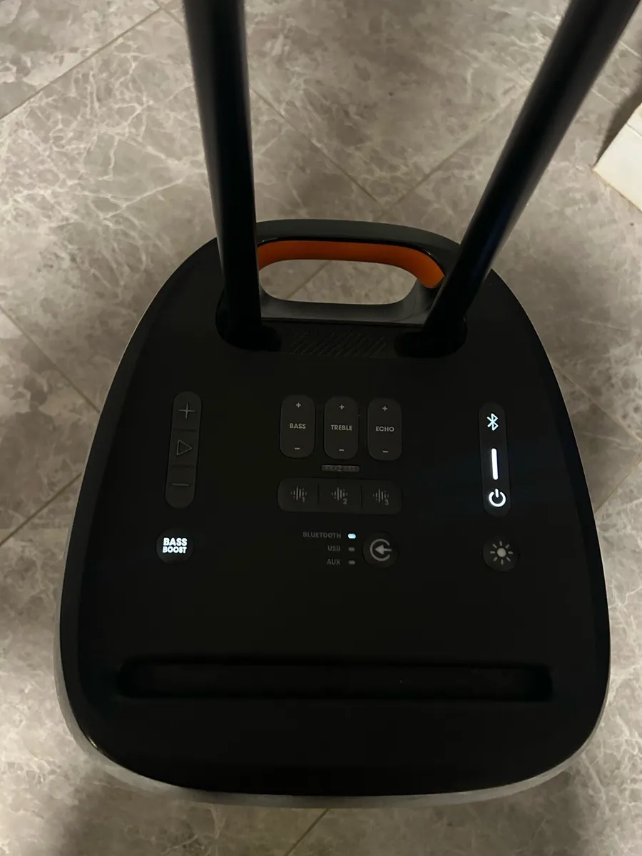 JBL Partybox 310 Speaker - Image 2