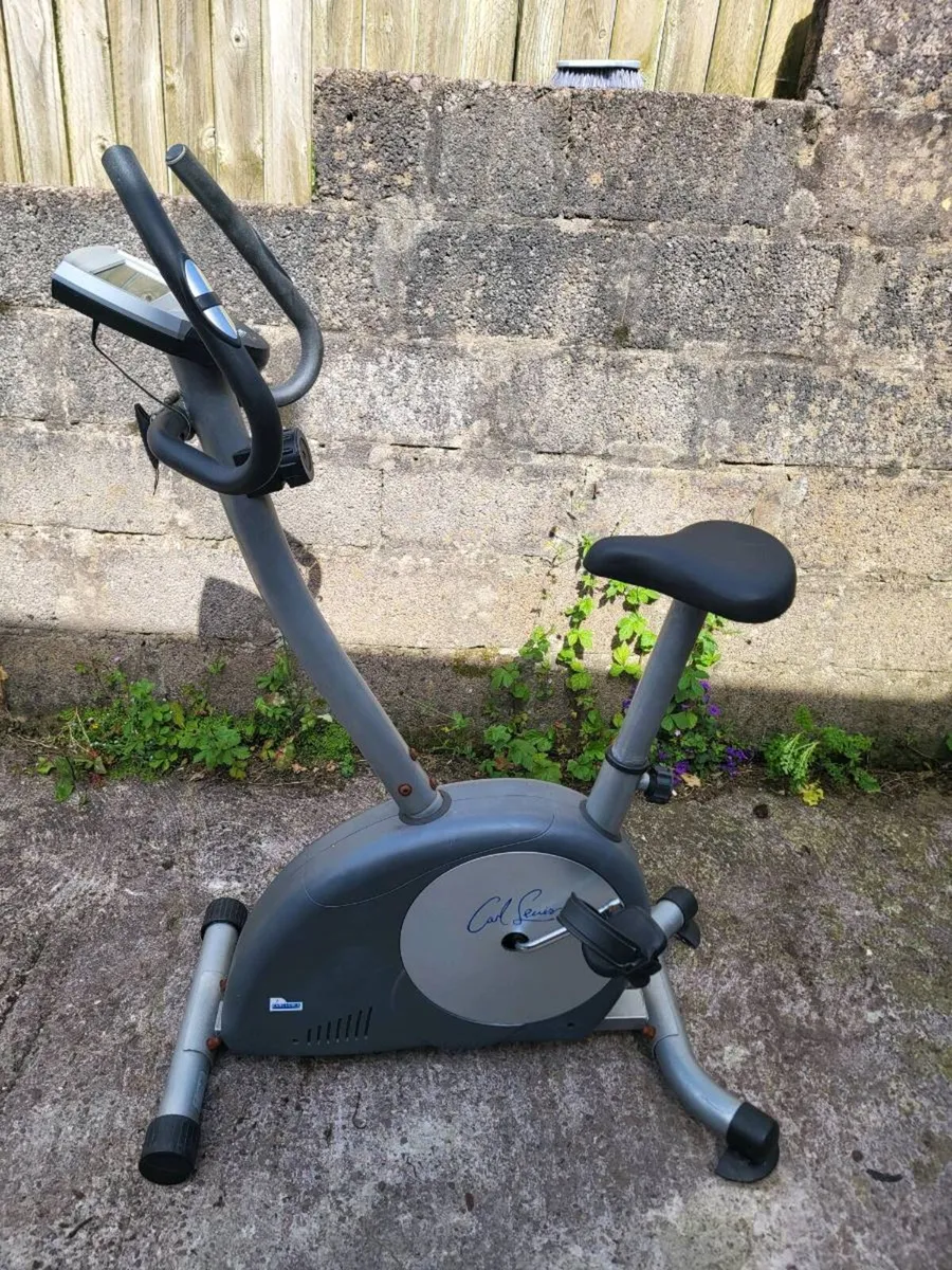 Exercise bike. - Image 1