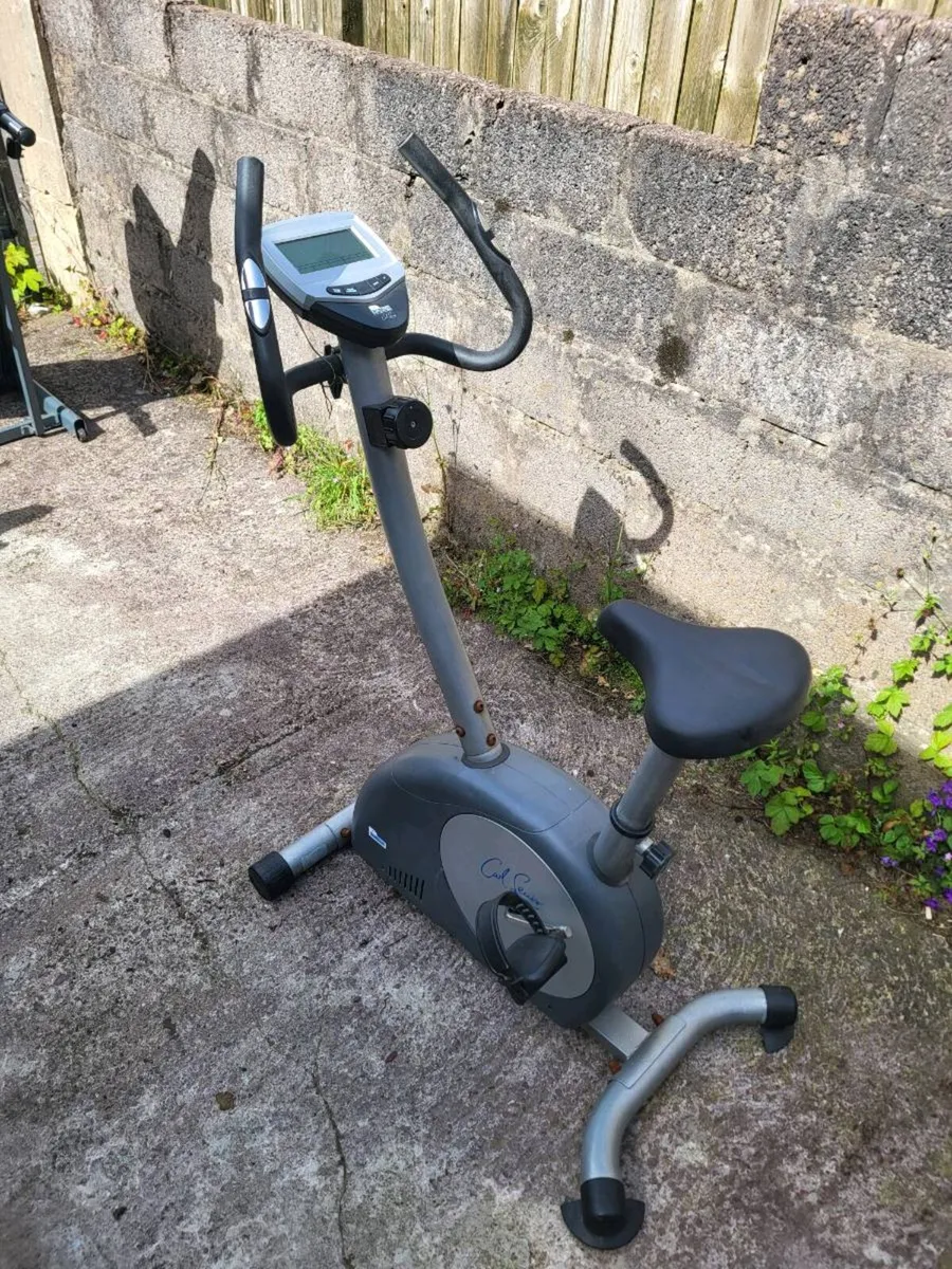 Exercise bike. - Image 2