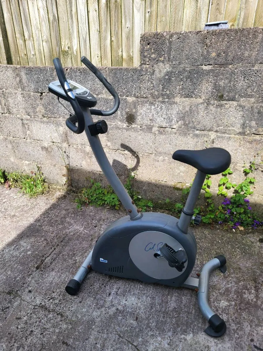 Exercise bike. - Image 3