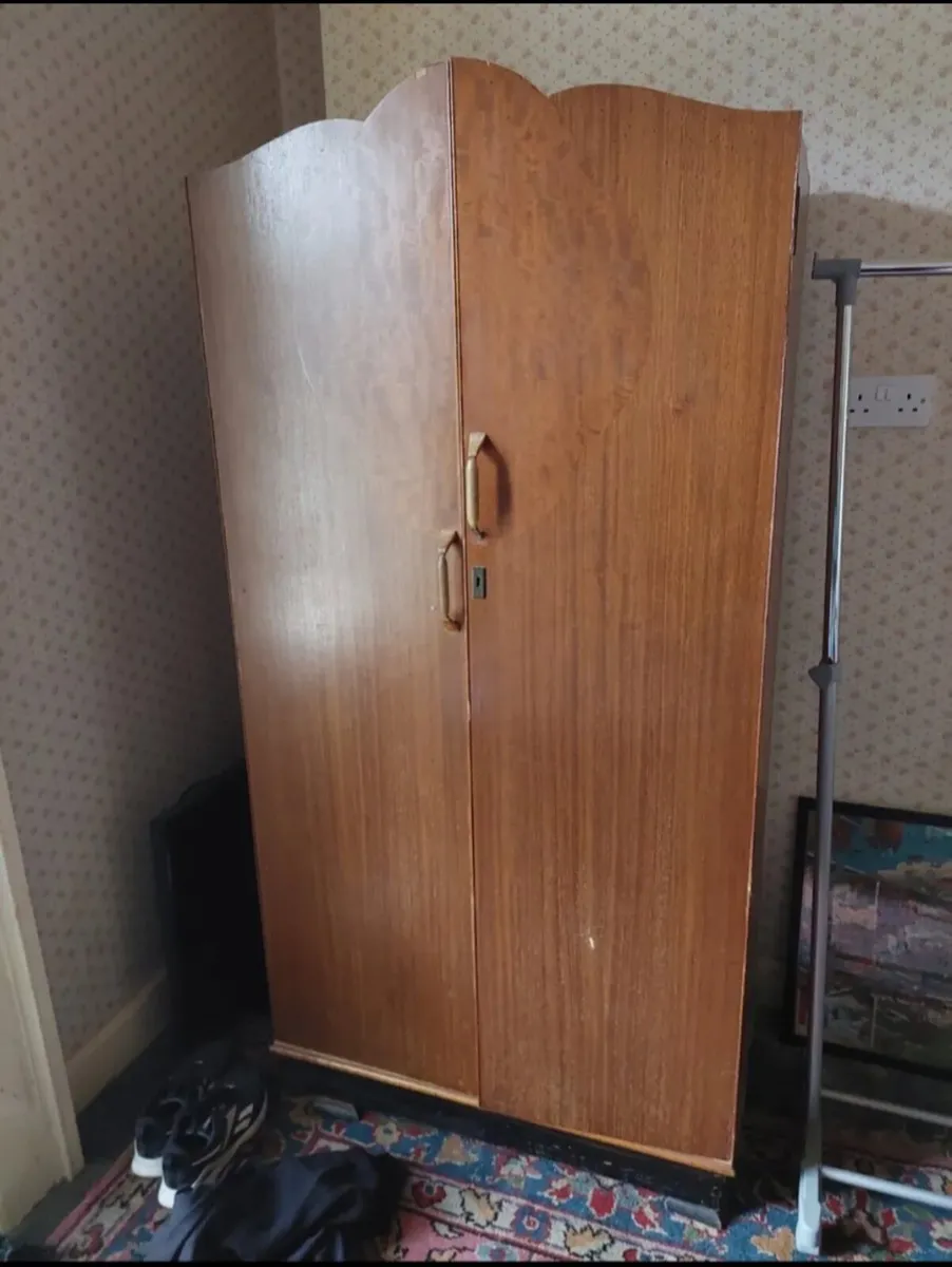 Furniture Lot - Image 4
