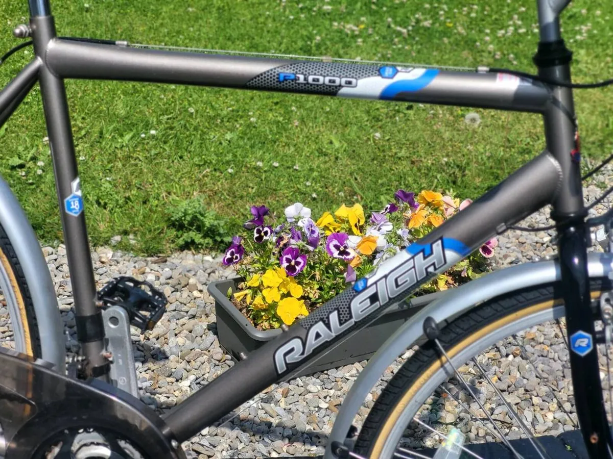 GENTS XL RALEIGH BIKE.NO OFFERS - Image 2