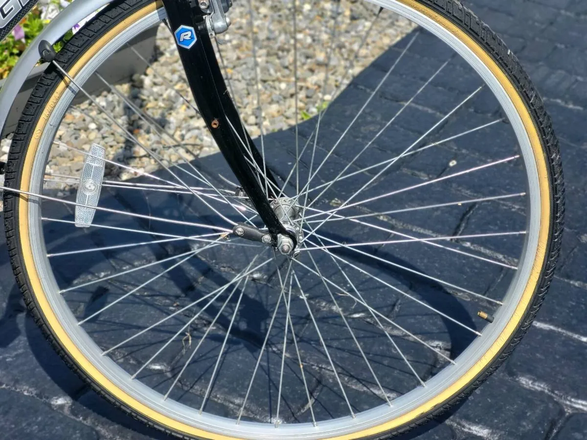 GENTS XL RALEIGH BIKE.NO OFFERS - Image 4