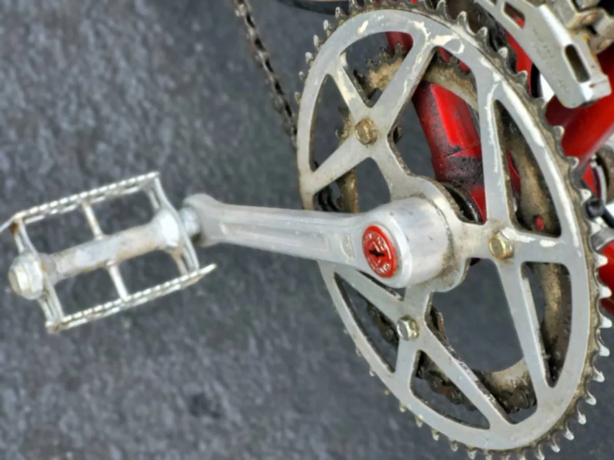 VINTAGE ROAD BIKE. NO OFFERS - Image 3