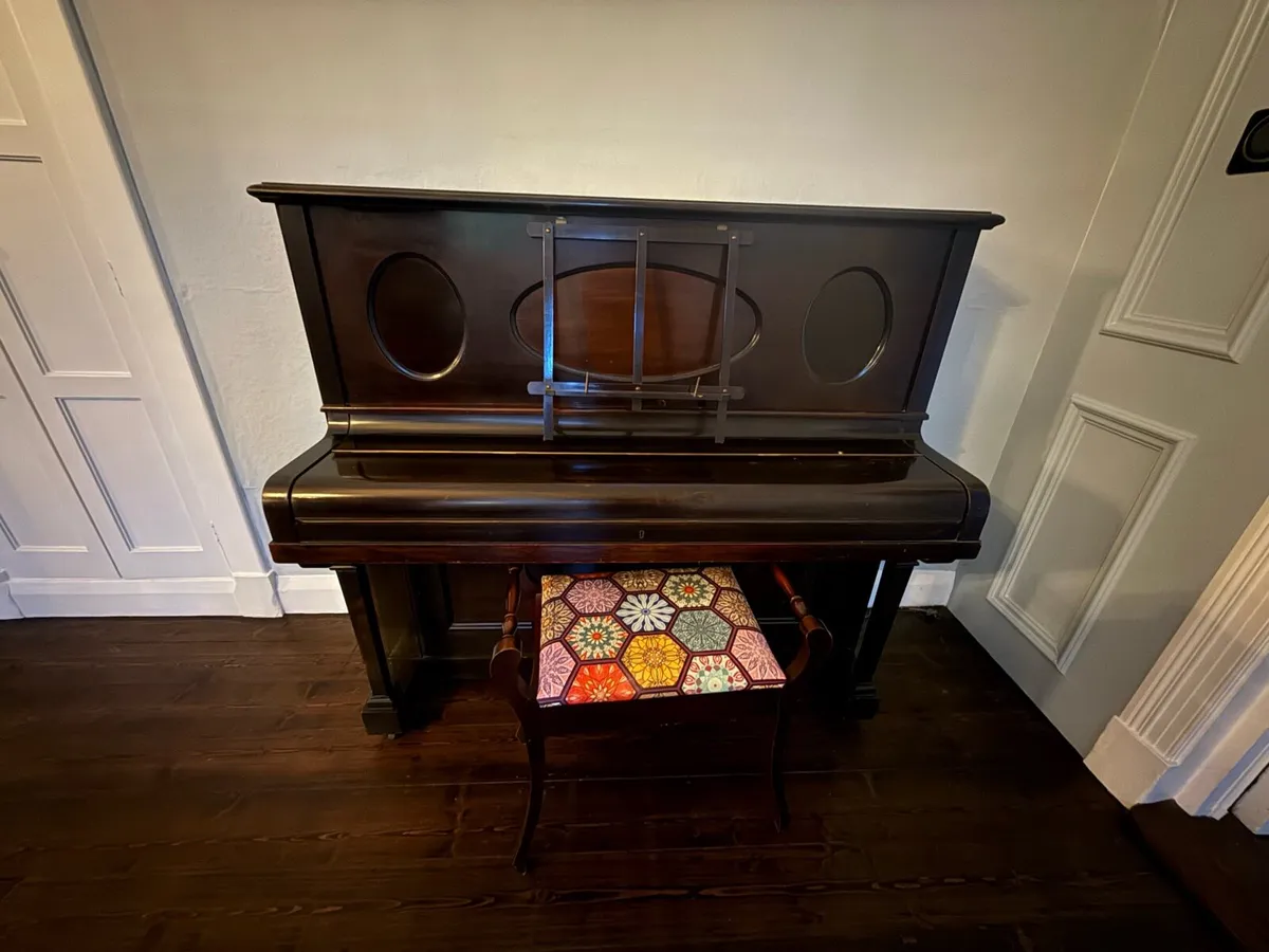 Piano - Image 4