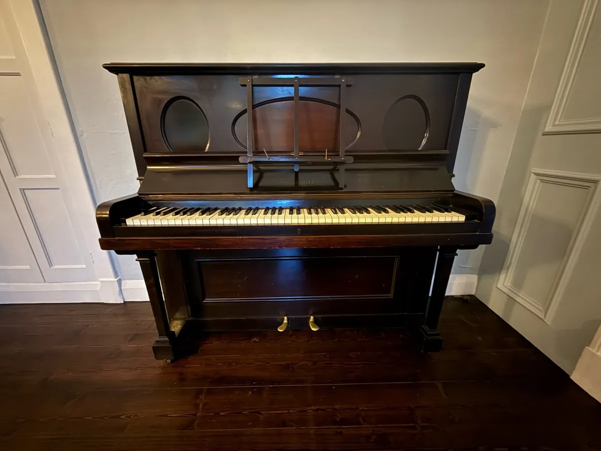 Piano - Image 2