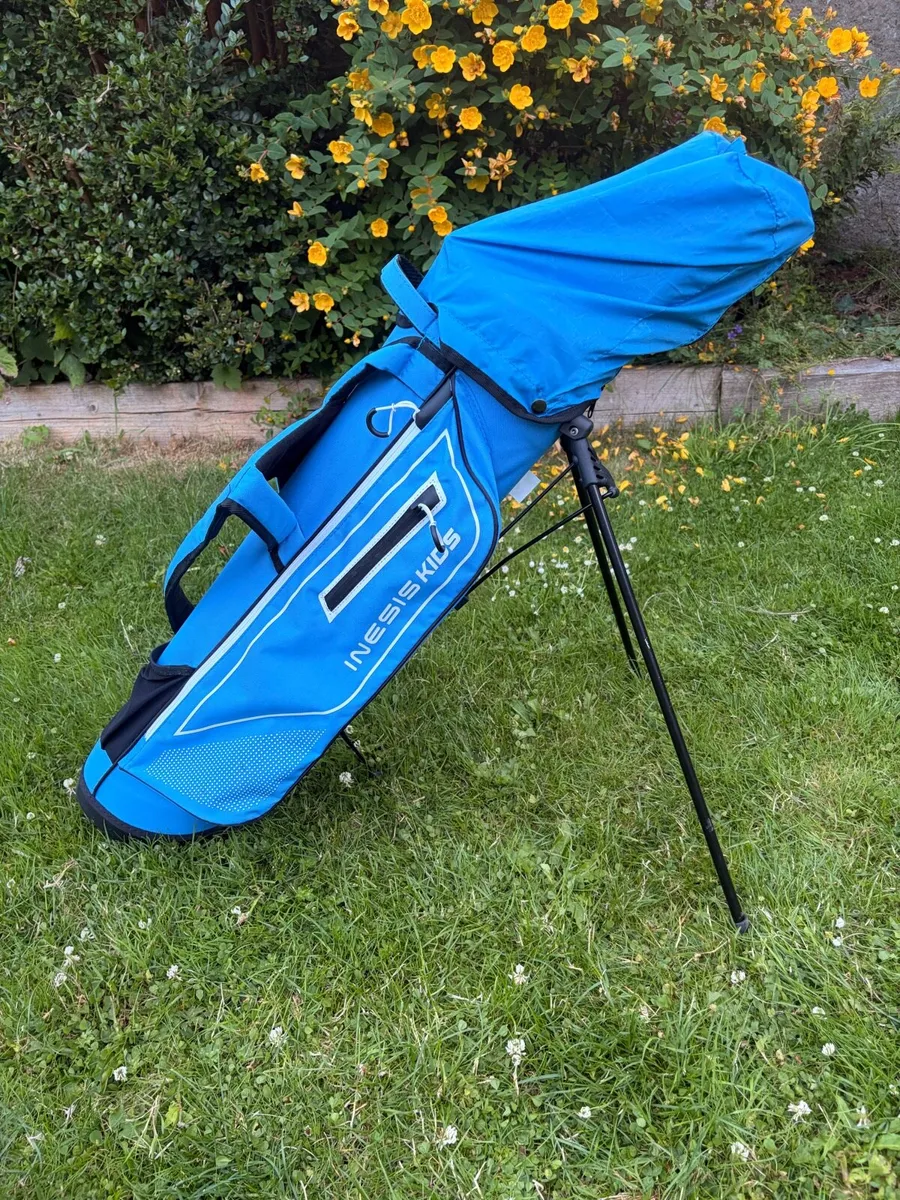Kids golf clubs and bag - Image 1