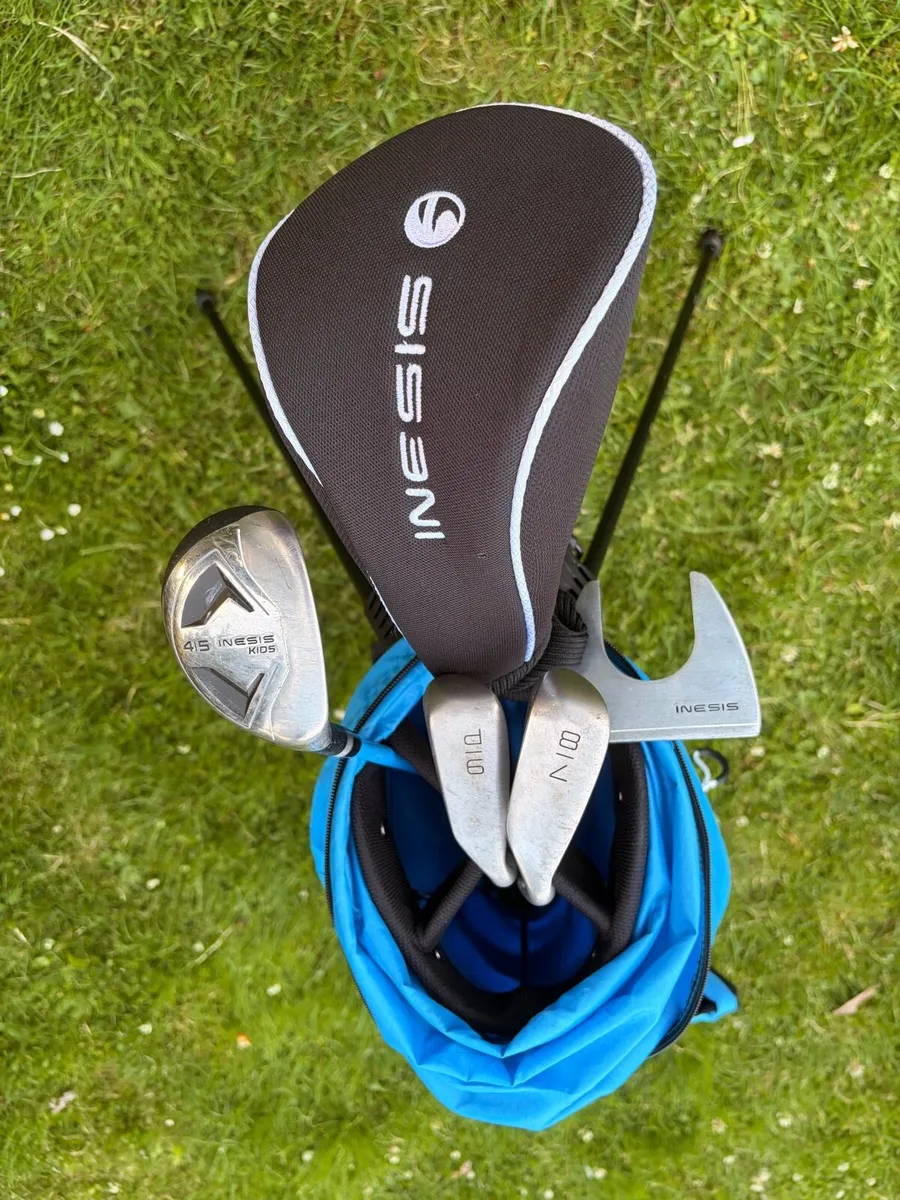 Kids golf clubs and bag - Image 3