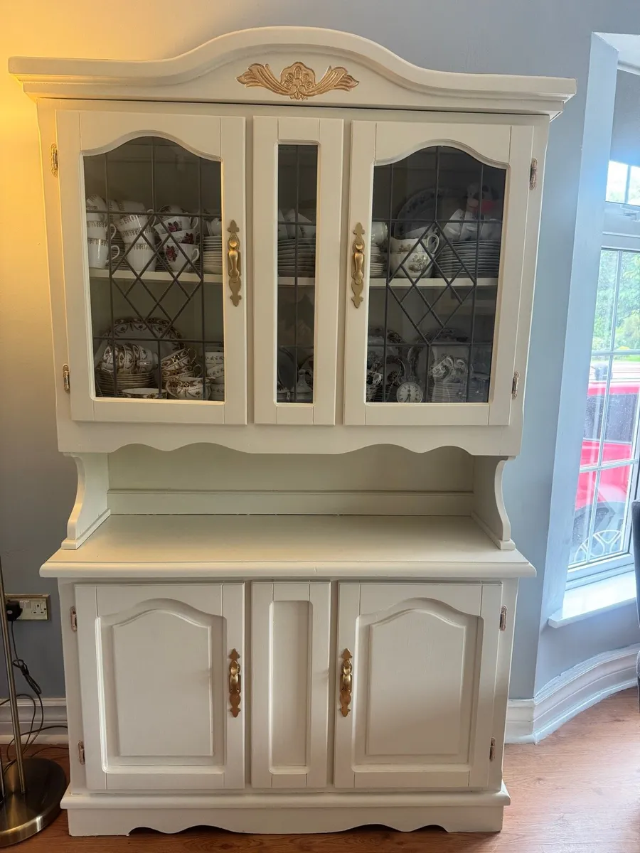 Display dresser - Image 3