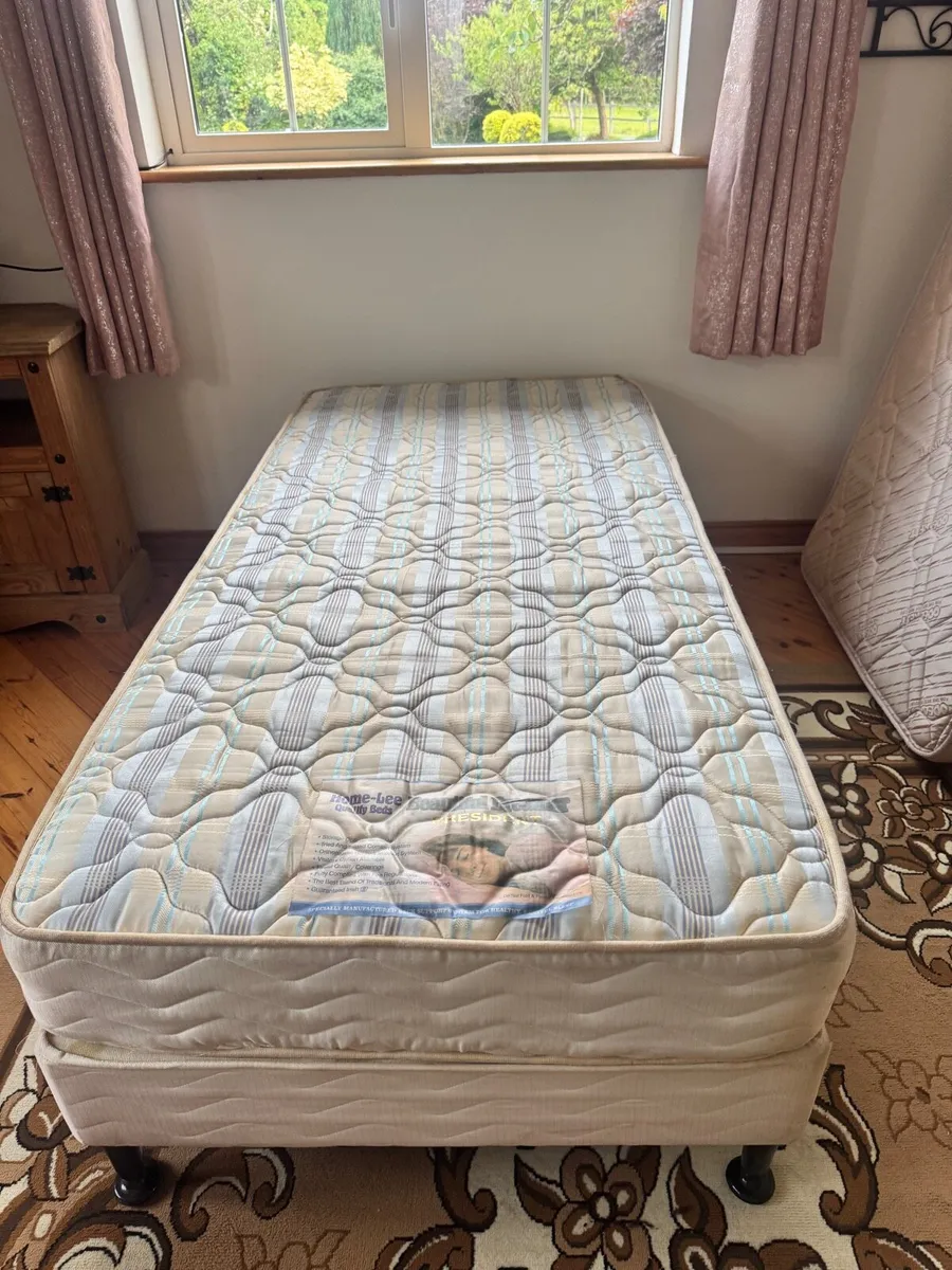 Single bed & mattress - Image 1