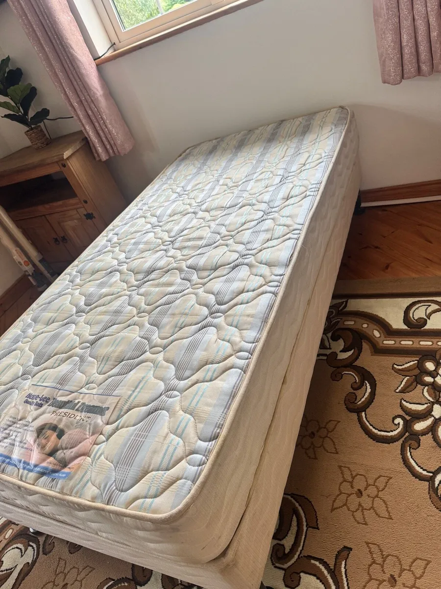 Single bed & mattress - Image 2