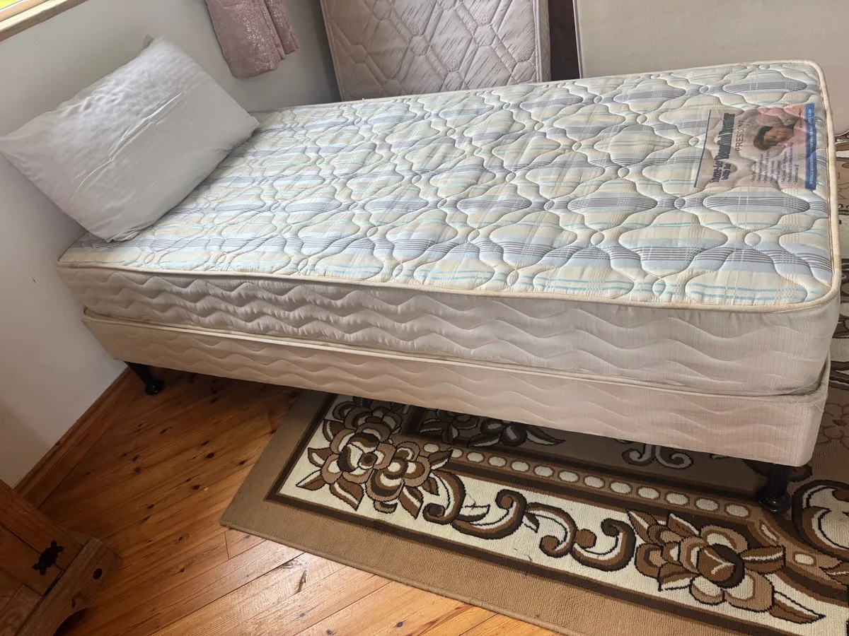 Single bed & mattress - Image 4