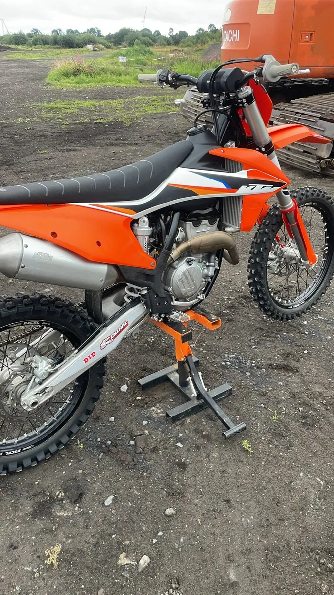 Motor cross bike - Image 2
