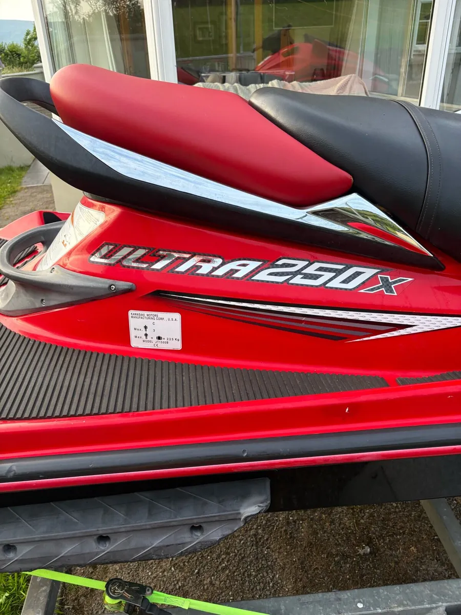 Jet ski - Image 1