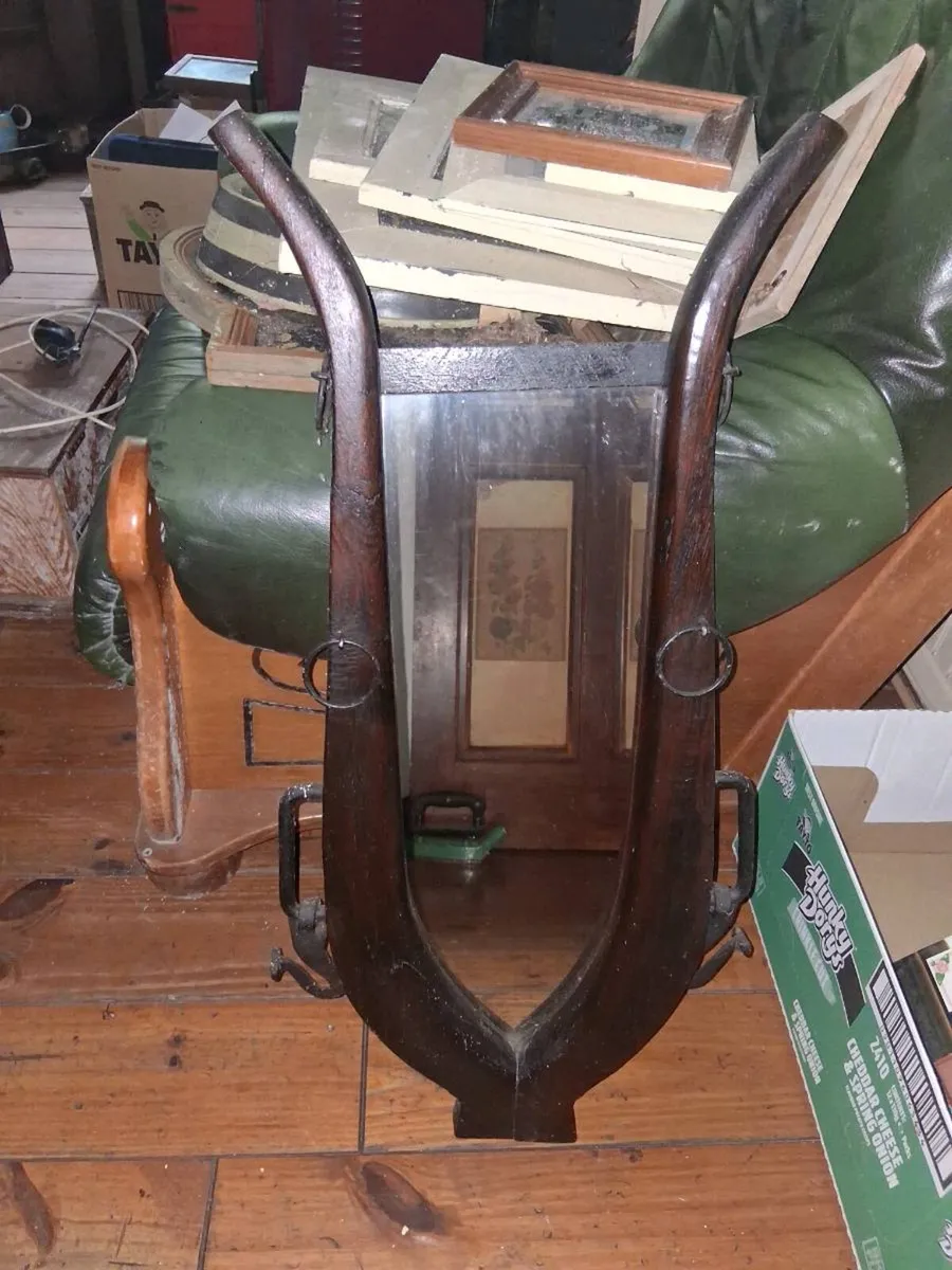 Mirrors - Image 4