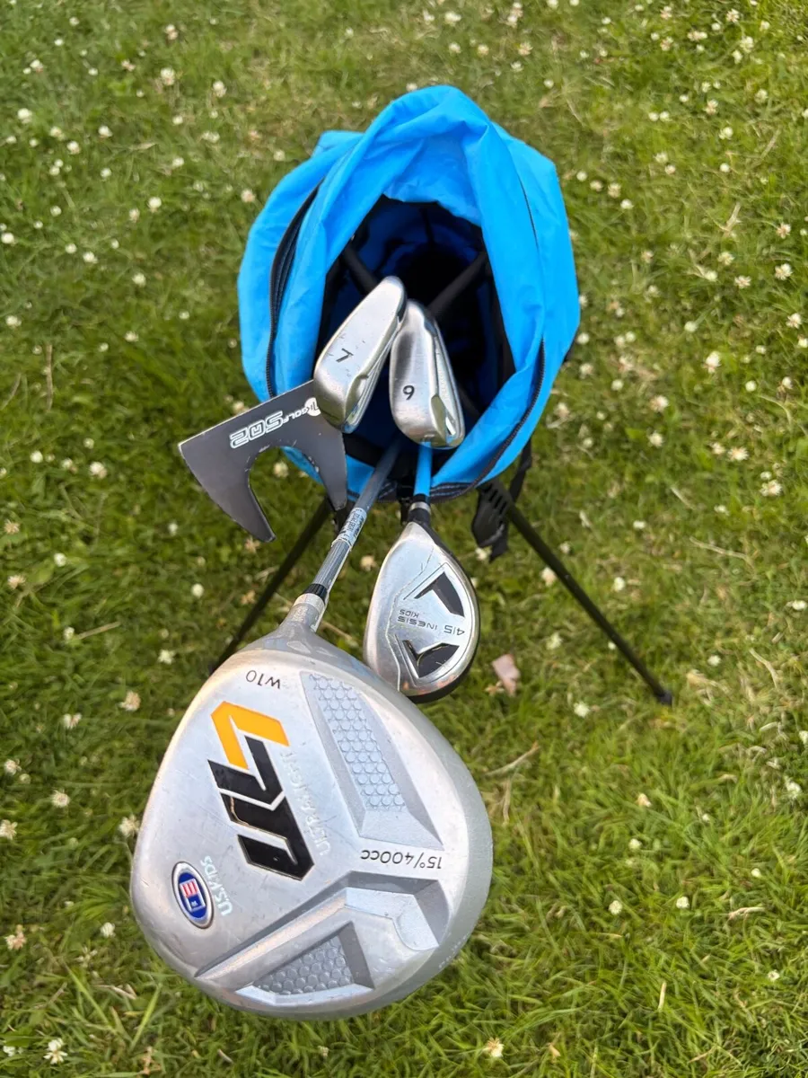 Kids Golf clubs and bag - Image 3