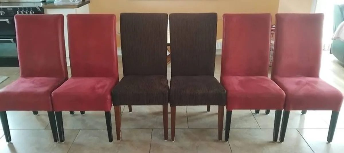 Dining table & chairs - Image 2
