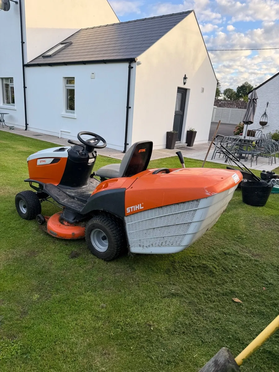 Ride on lawn mower - Image 3