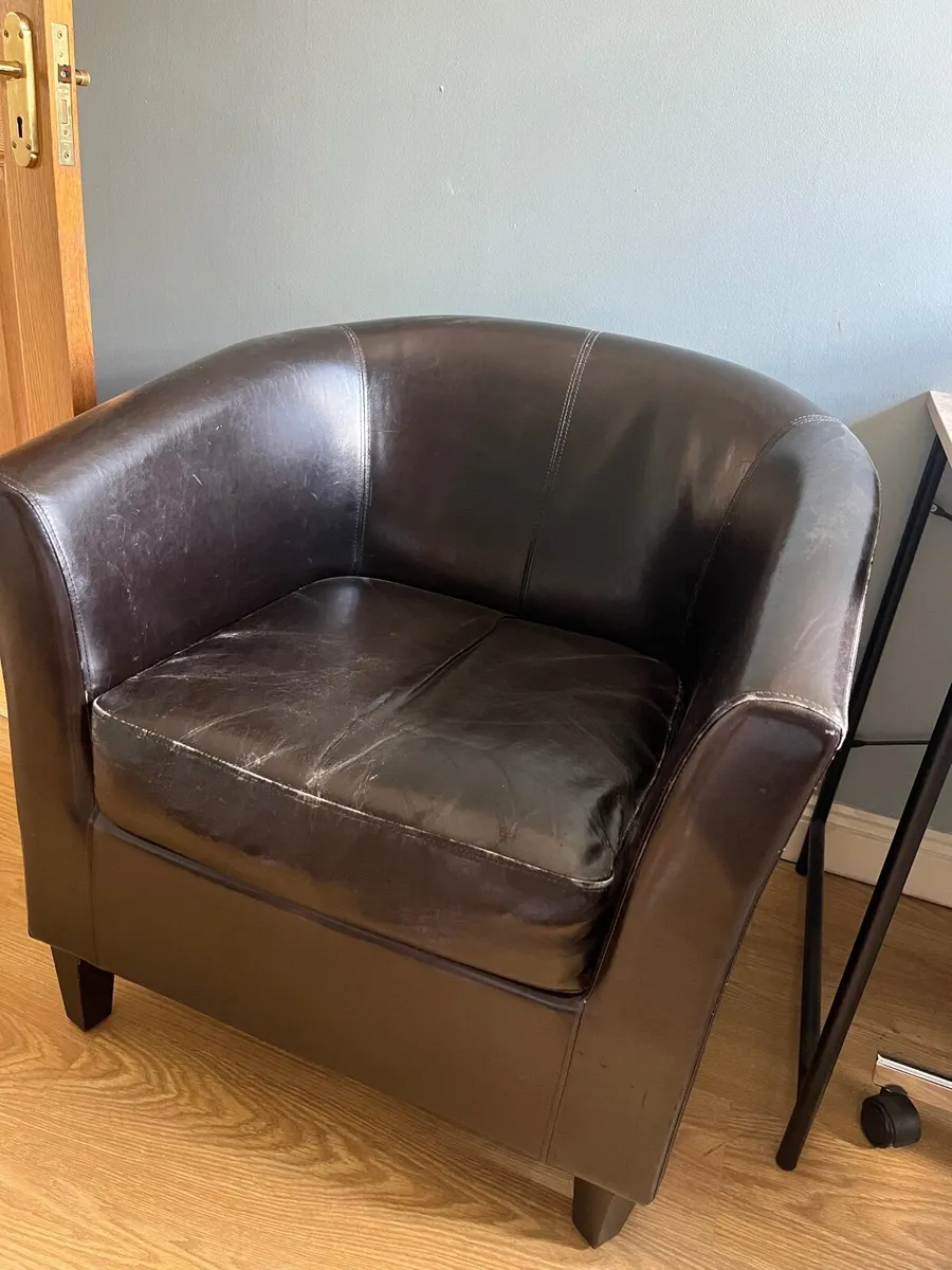 Barrel Chair FREE - Image 1
