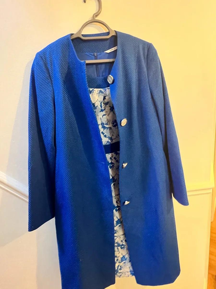 Lady’s mother of the bride outfit - Image 1