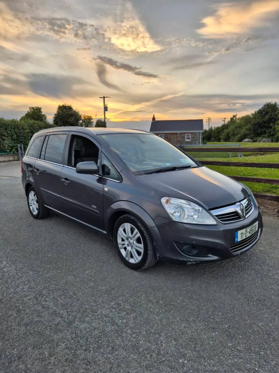 Zafira - Image 1